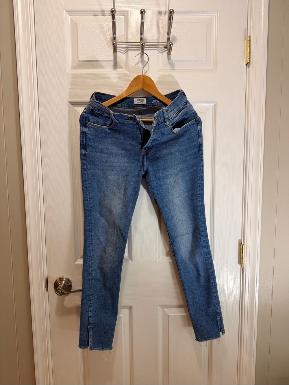 Kensie & American Eagle Mid-Blue Ankle Skinny Jeans GET both under $30!!!